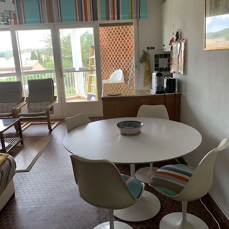 Cozy T3 Avec Vue Lägenhet *